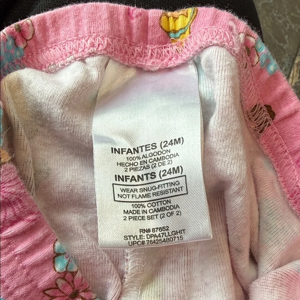 34 Piece 24 month Girls' Mixed Clothes Lot - Bright Multi-Color Sets